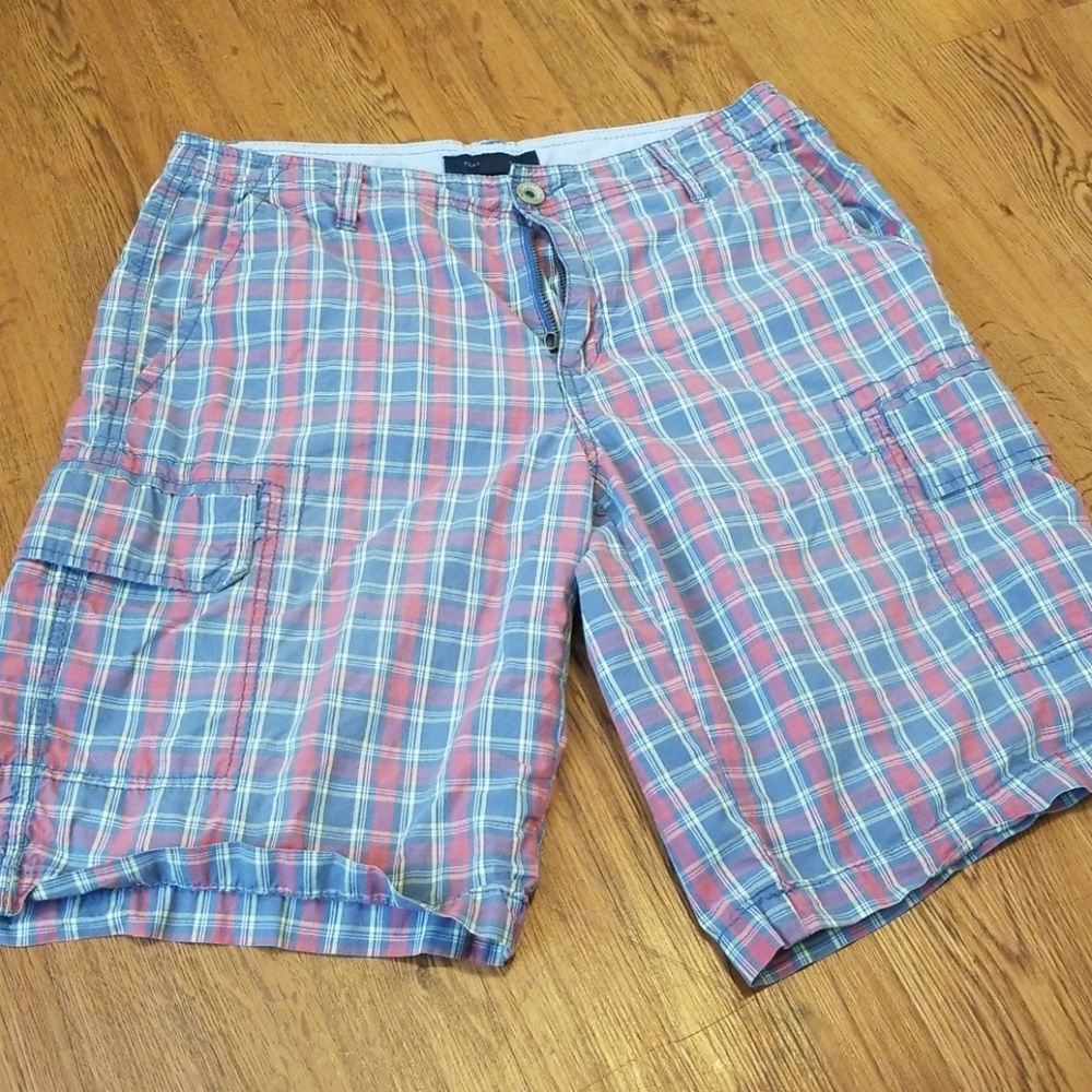 Tommy Hilfiger size 30 blue plaid shorts